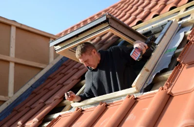 Pose de fenêtres de toit Velux à Séligné